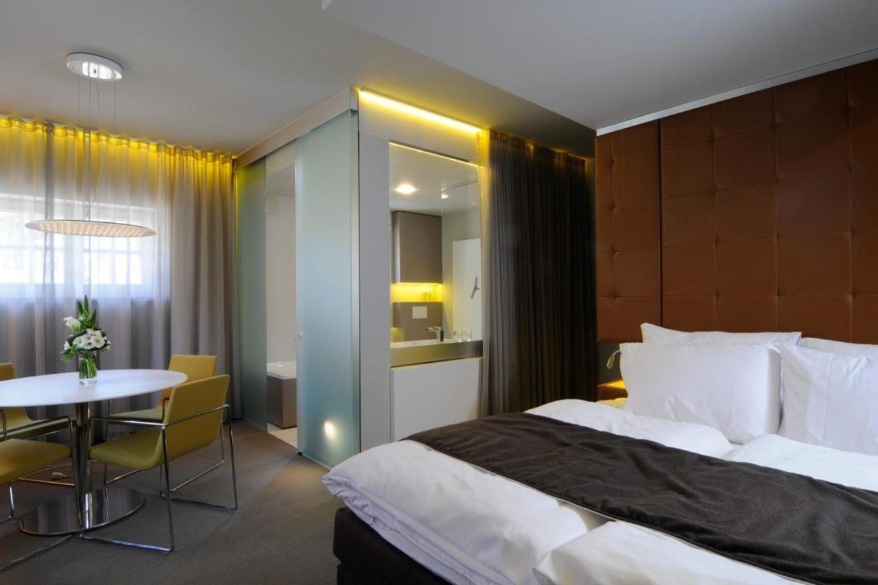 La Butte Aux Bois A Small Luxury Hotel Of The World Lanaken Exterior photo