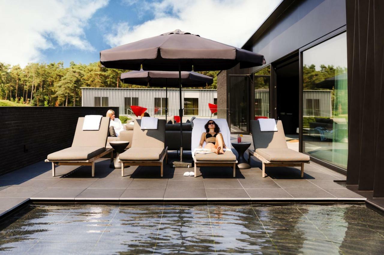 La Butte Aux Bois A Small Luxury Hotel Of The World Lanaken Exterior photo